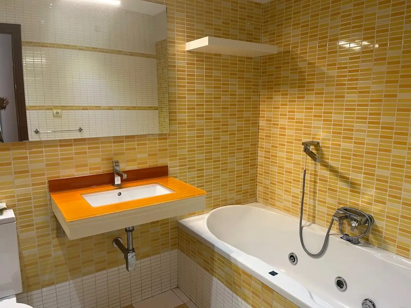 Baño de Piso en venta en Aranjuez con Aire acondicionado, Calefacción y Parquet