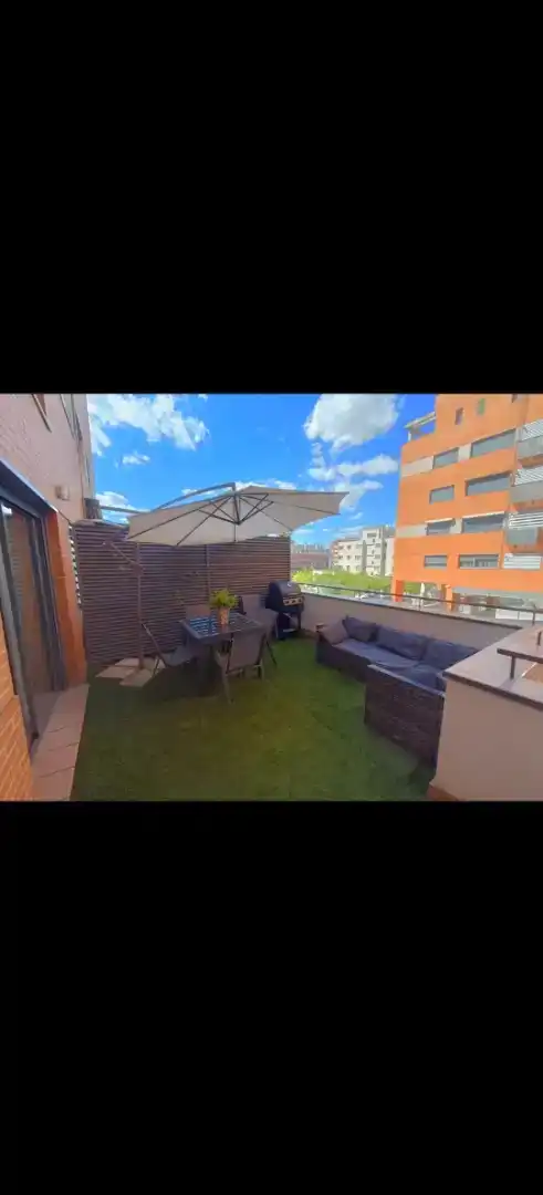 Terrassa de Pis de lloguer en Madrid amb Jardí privat, Parquet i Moblat