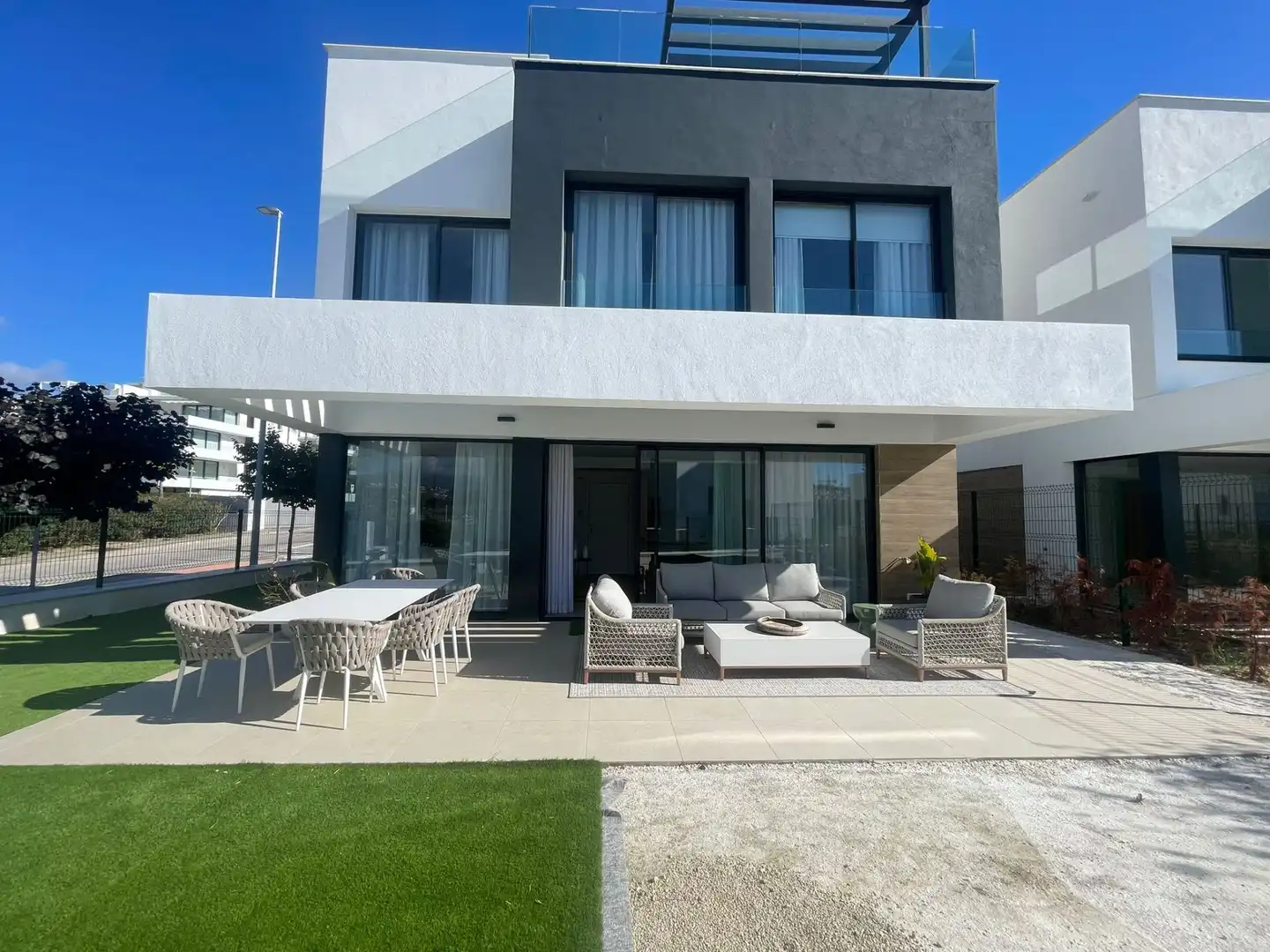 Villa mit Pool zum Verkauf in Turquesa 46