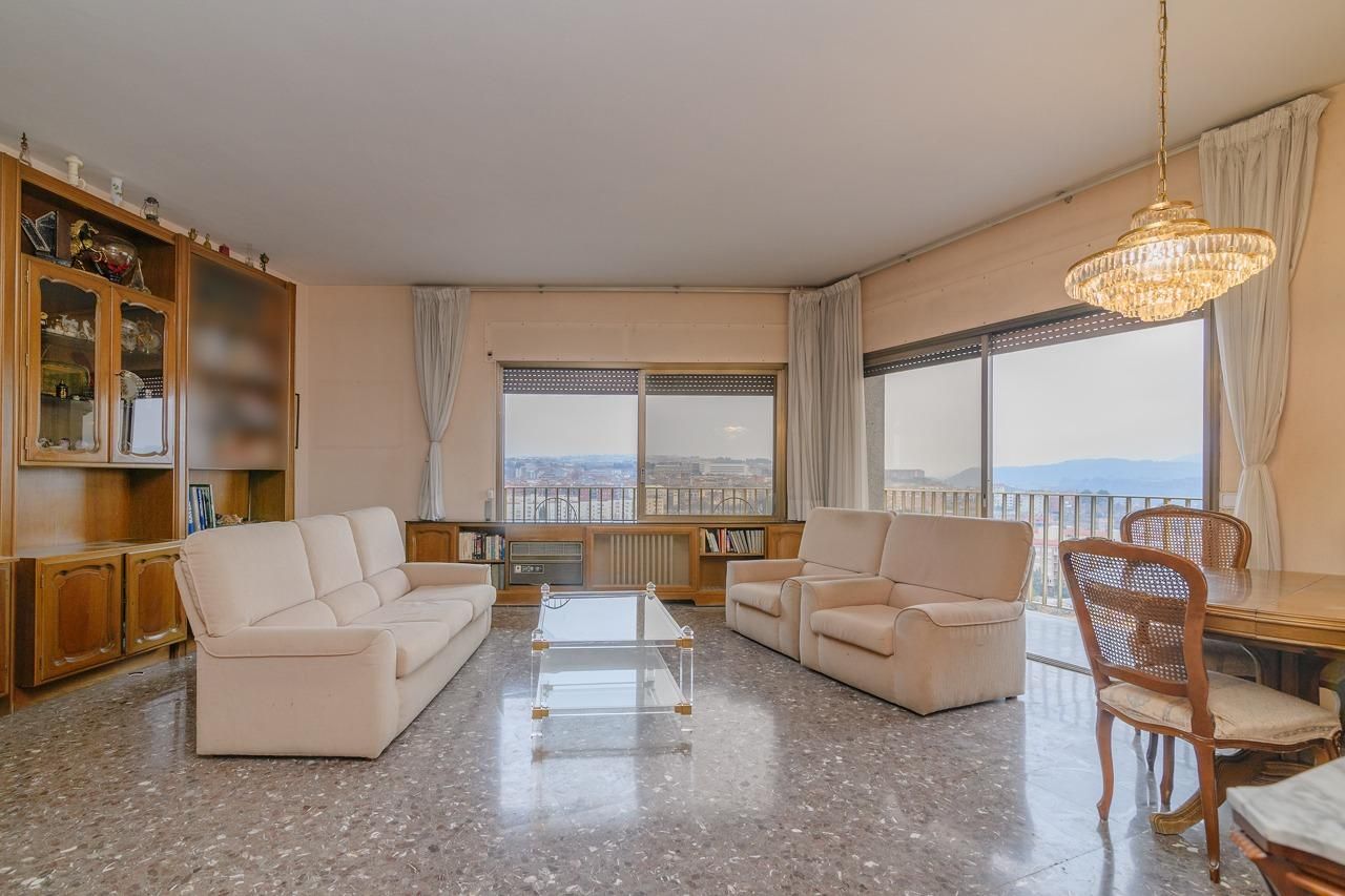 Sala d'estar de Pis en venda en Manresa amb Calefacció i Balcó