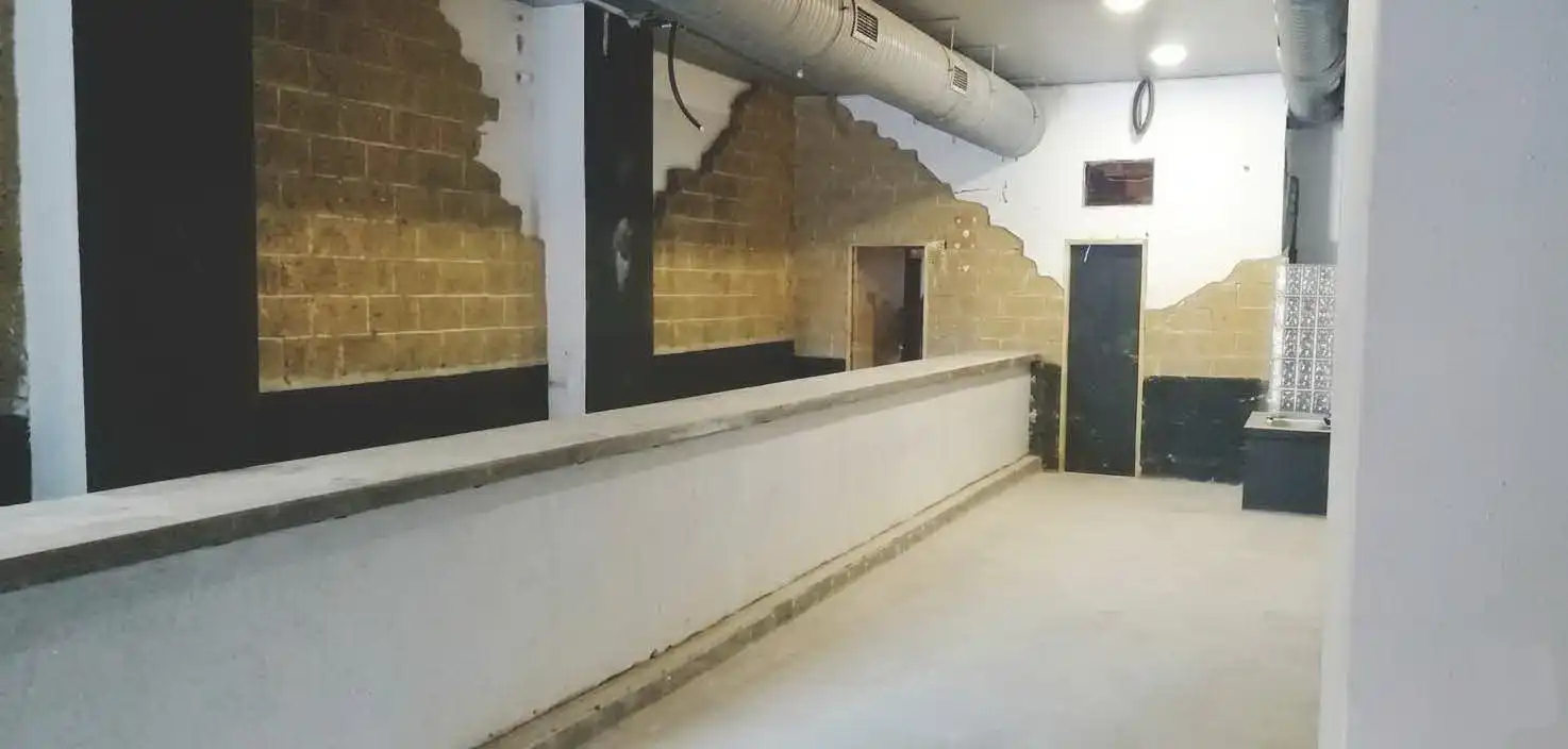 Local comercial en venta en Calle de Salvador Dalí 7, imagen 3