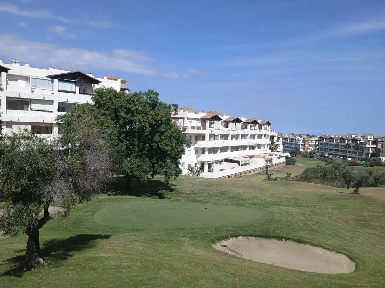 Vista exterior de Apartamento de alquiler en Benalmádena con Aire acondicionado, Terraza y Amueblado