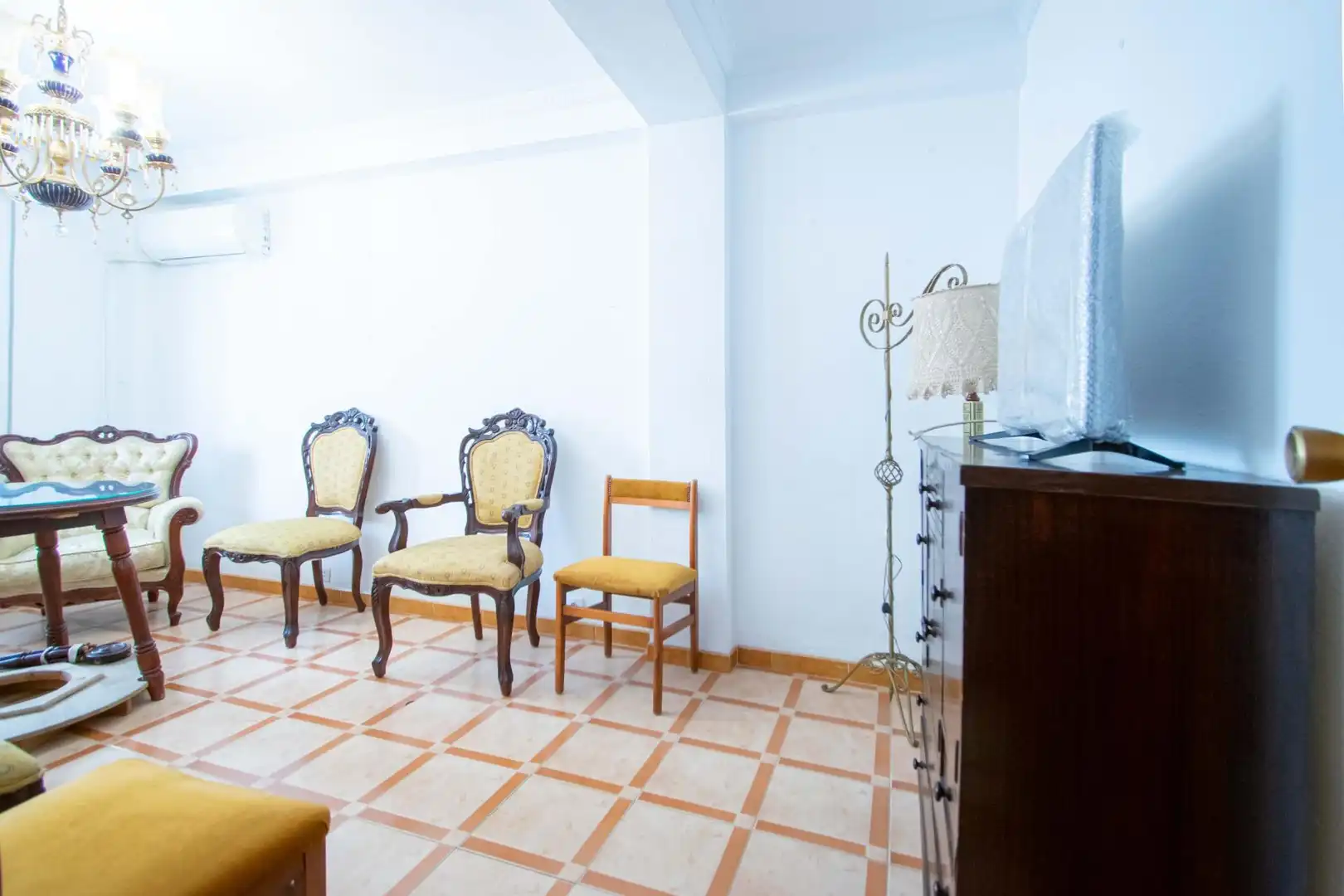 Sala de estar de Piso en venta en Sevilla con Aire acondicionado, Calefacción y Terraza