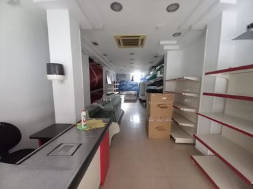 Local comercial en venda a MURILLO