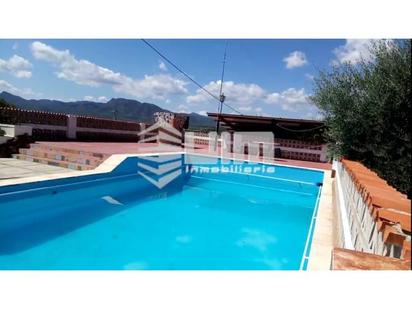 Piscina de Casa o xalet en venda en Sagunto / Sagunt amb Terrassa, Piscina i Moblat