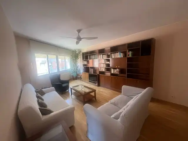 Wohnzimmer von Wohnung zur Miete in Sant Cugat del Vallès mit Klimaanlage, Heizung und Parkett