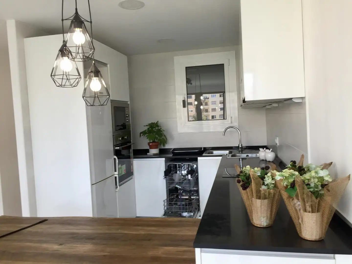 Kitchen of Flat for share in Barcelona  with Heating, Furnished and Washing machine
