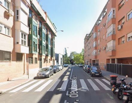 Vista exterior de Piso en venta en  Madrid Capital
