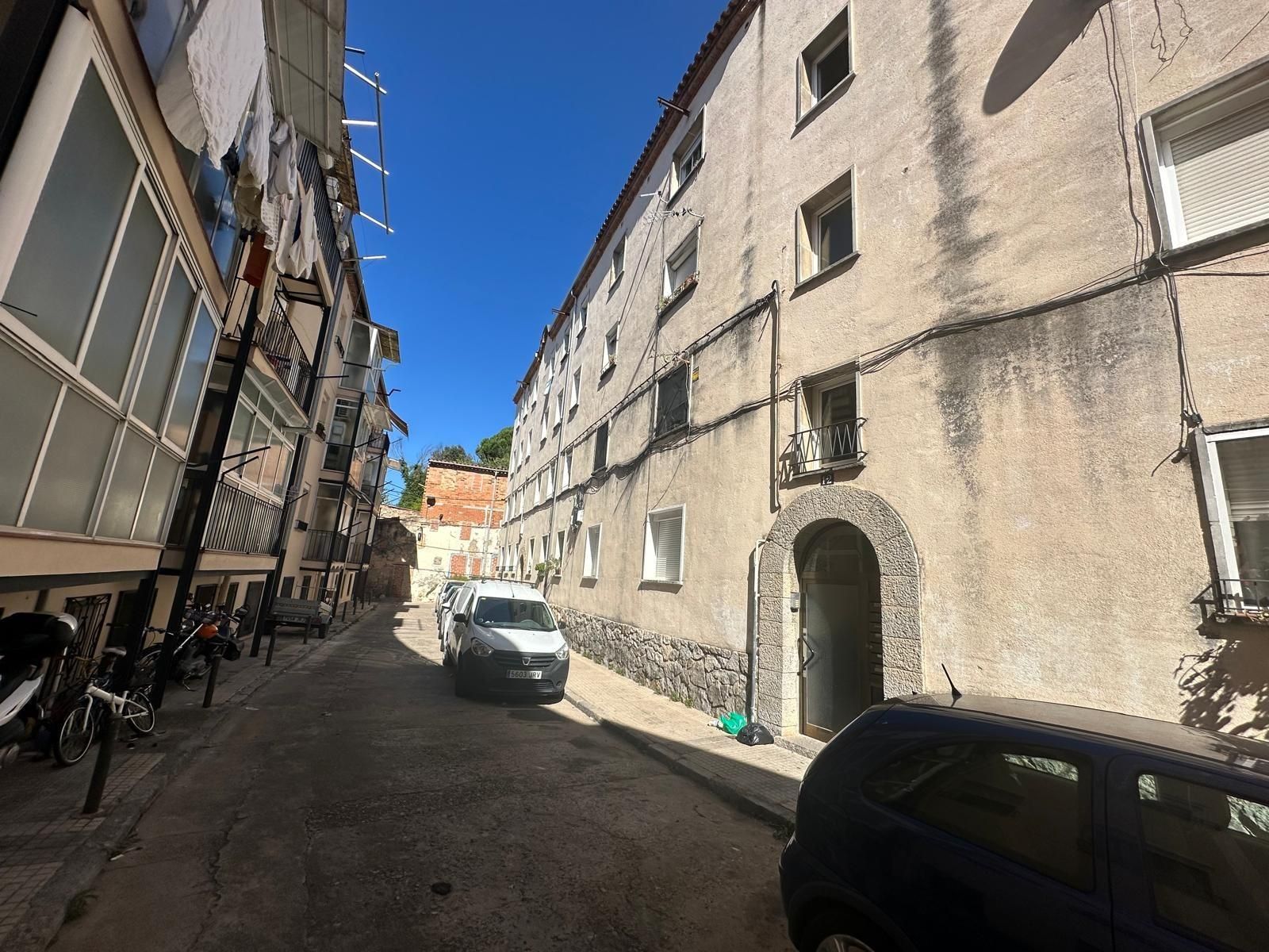 Vista exterior de Piso en venta en Girona Capital