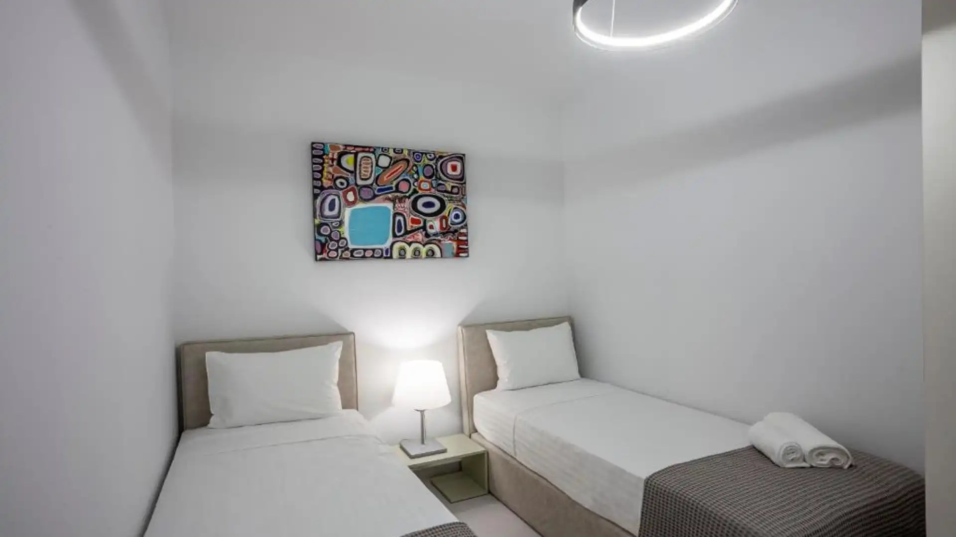 Habitación de Apartamento de alquiler en Sabadell con Aire acondicionado, Amueblado y TV
