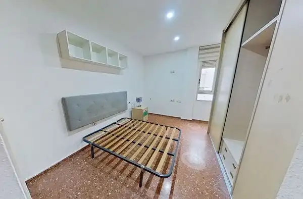 Schlafzimmer von Wohnung zum Verkauf in Xirivella