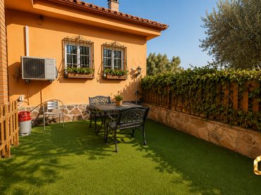 Casa con balcón en venta en Sant Fost de Campsentelles