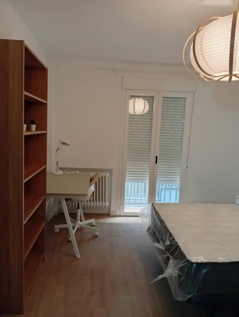 Schlafzimmer von Wohnungen zur Miete in Granada mit Heizung, Möbliert und Waschmaschine