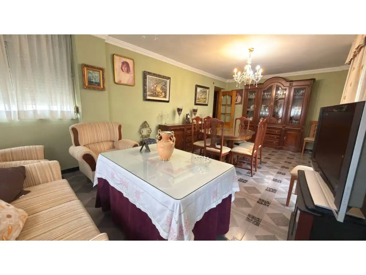 Comedor de Piso en venta en Vélez-Málaga con Aire acondicionado, Terraza y Piscina comunitaria