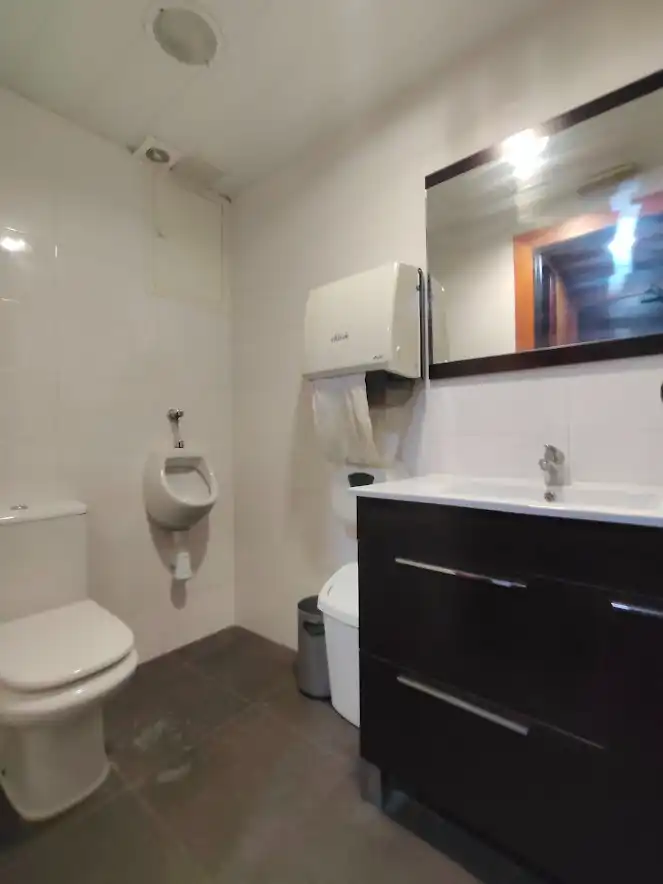 Baño de Oficina de alquiler en Les Corts