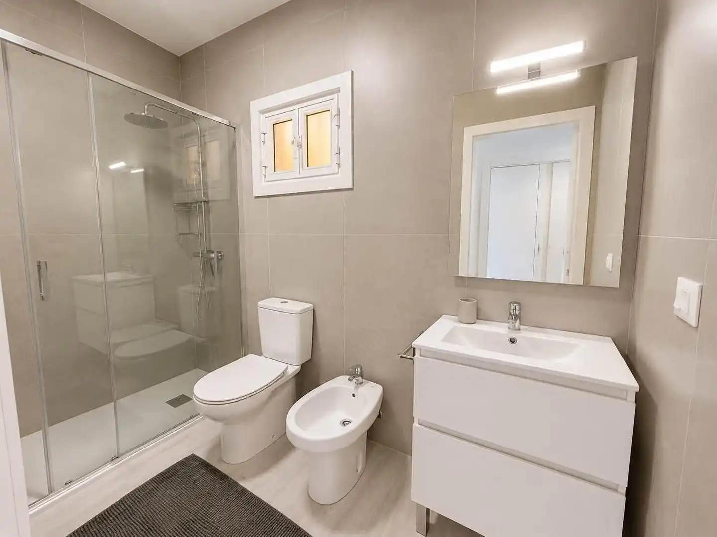 Apartment mit Pool zur Miete in Avenida Juan Carlos I 3, imagen 15