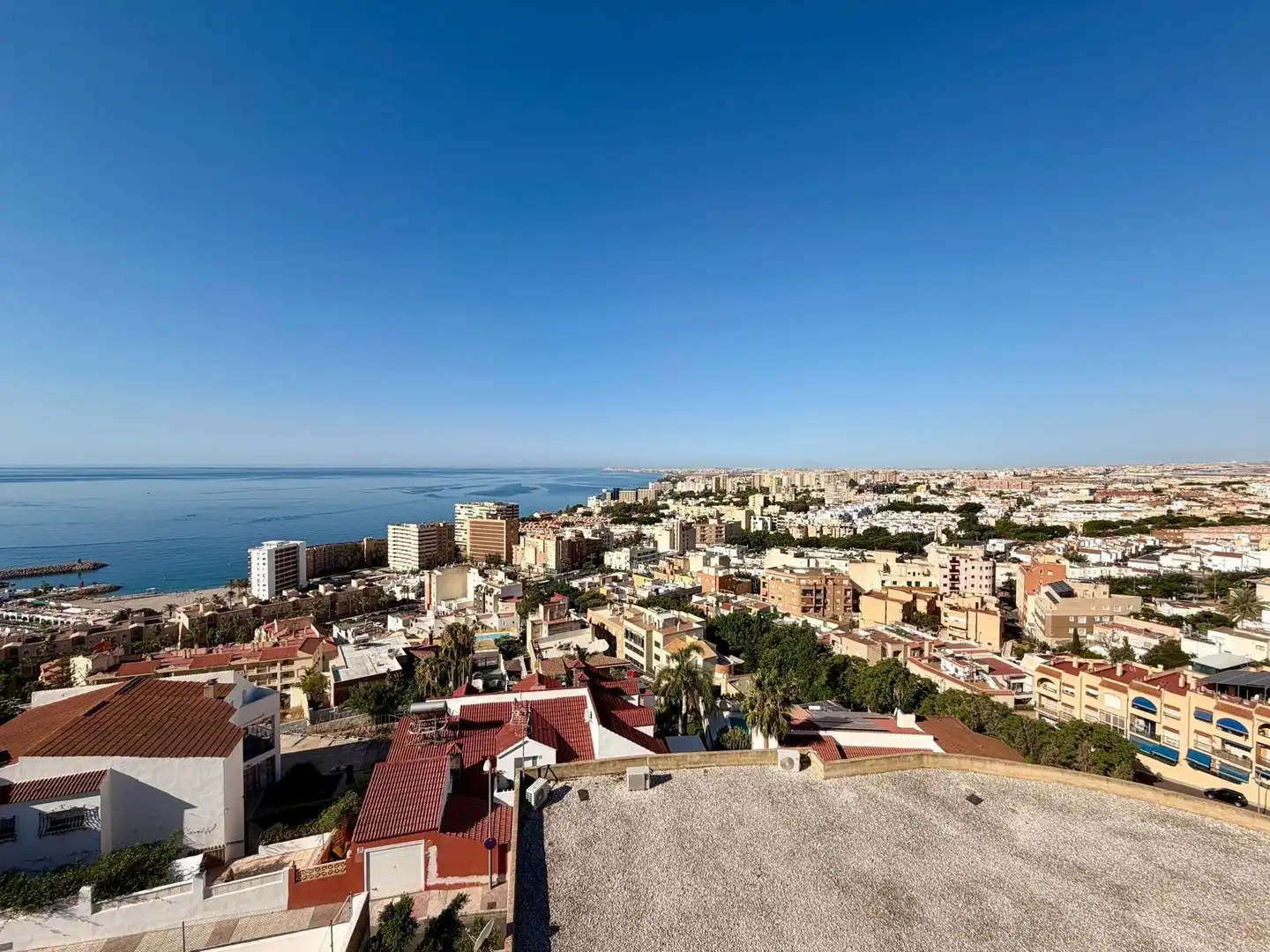 Vista exterior de Piso en venta en Roquetas de Mar con Aire acondicionado, Terraza y Amueblado