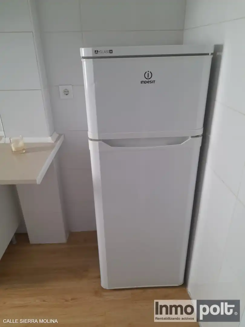 Cocina de Piso en venta en Madrid con Calefacción, Horno y Lavadora