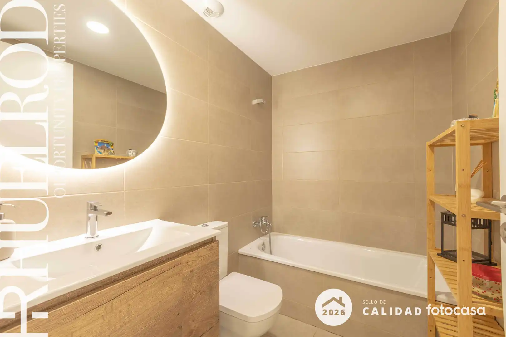 Baño de Piso en venta en Badalona con Calefacción, Parquet y Trastero