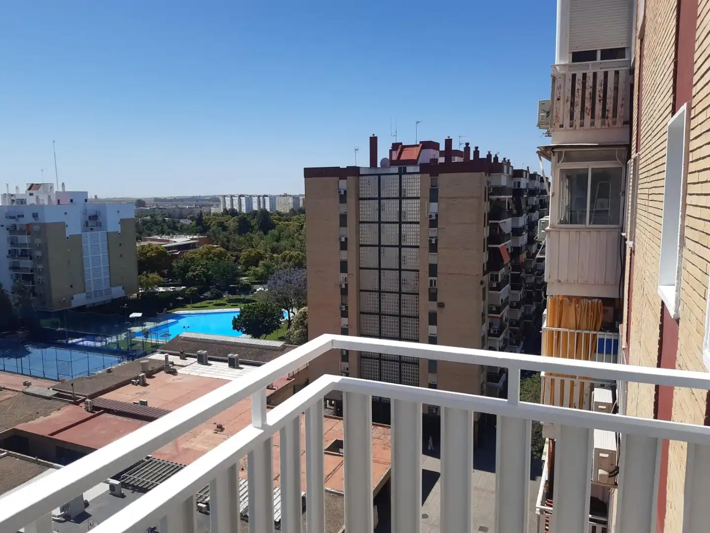 Bedroom of Flat for sale in Sevilla  with Air Conditioner