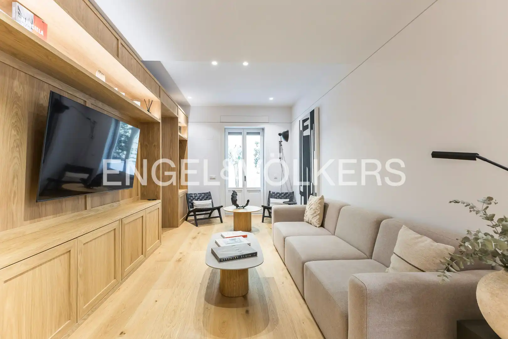 Sala d'estar de Dúplex en venda en Madrid amb Aire condicionat, Calefacció i Jardí privat