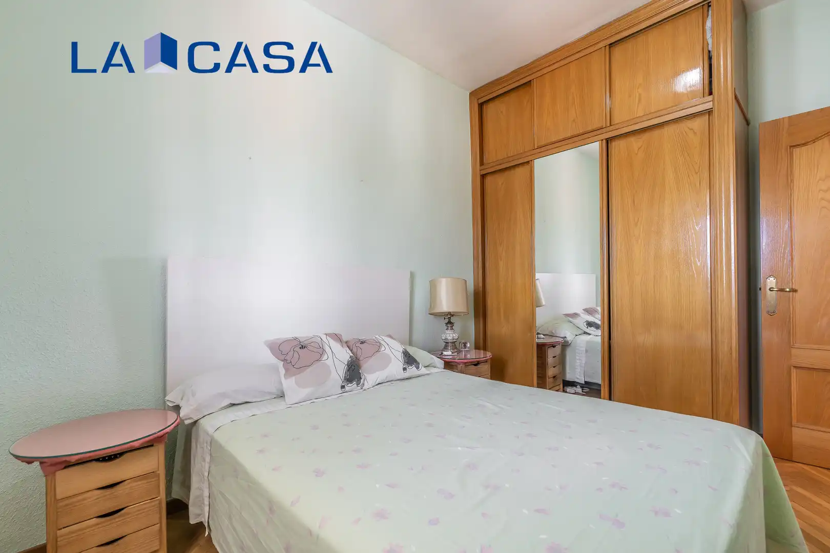Habitación de Piso en venta en Madrid con Calefacción y Terraza