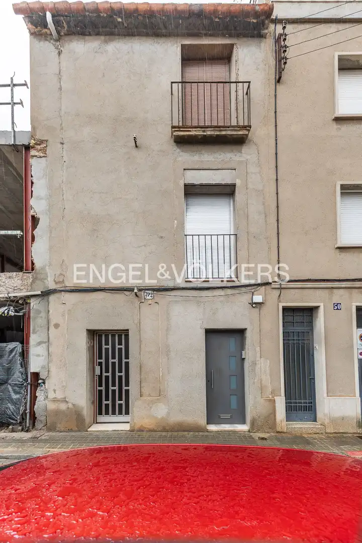 Vista exterior de Casa adosada en venda en Sabadell amb Calefacció