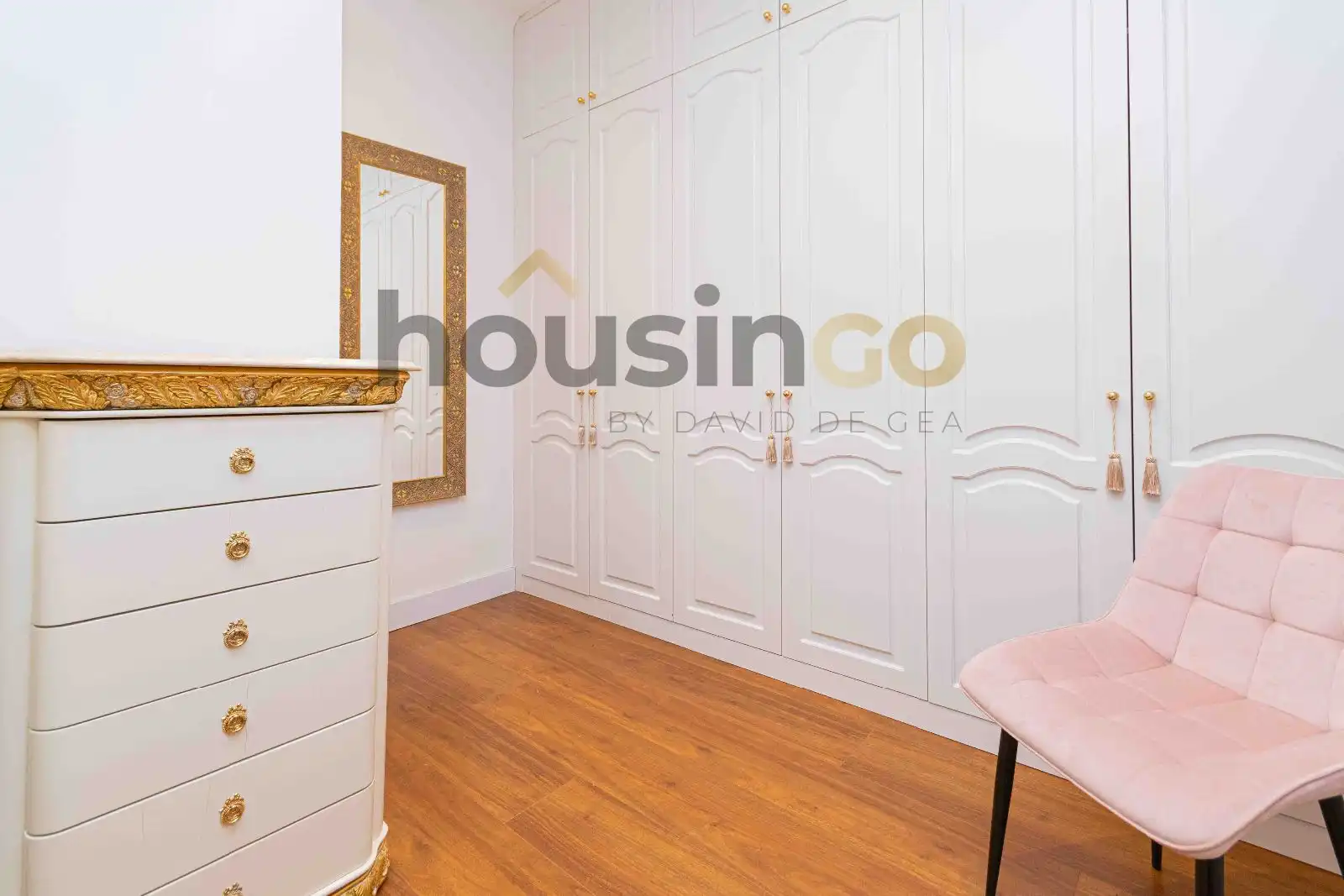 Bedroom of Flat for rent in Madrid  with Air Conditioner, Heating and Furnished