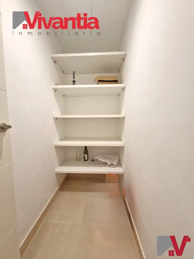Piso con ascensor en venta en Avenida Juan Carlos I, imagen 13