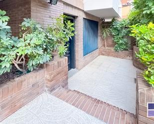 Exterior view of Office to rent in  Barcelona Capital  with Air Conditioner and Heating