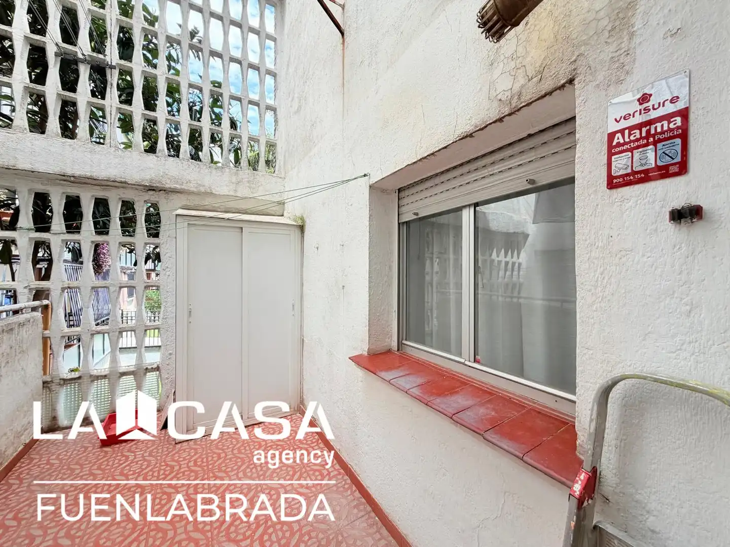 Vista exterior de Pis en venda en Madrid amb Calefacció, Terrassa i Traster