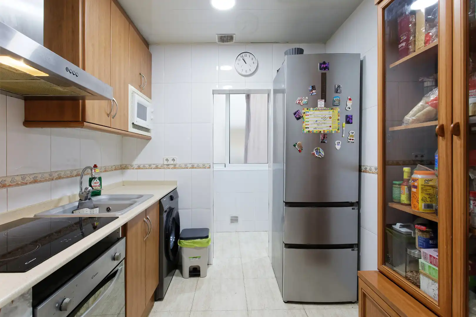 Kitchen of Flat for sale in L'Hospitalet de Llobregat