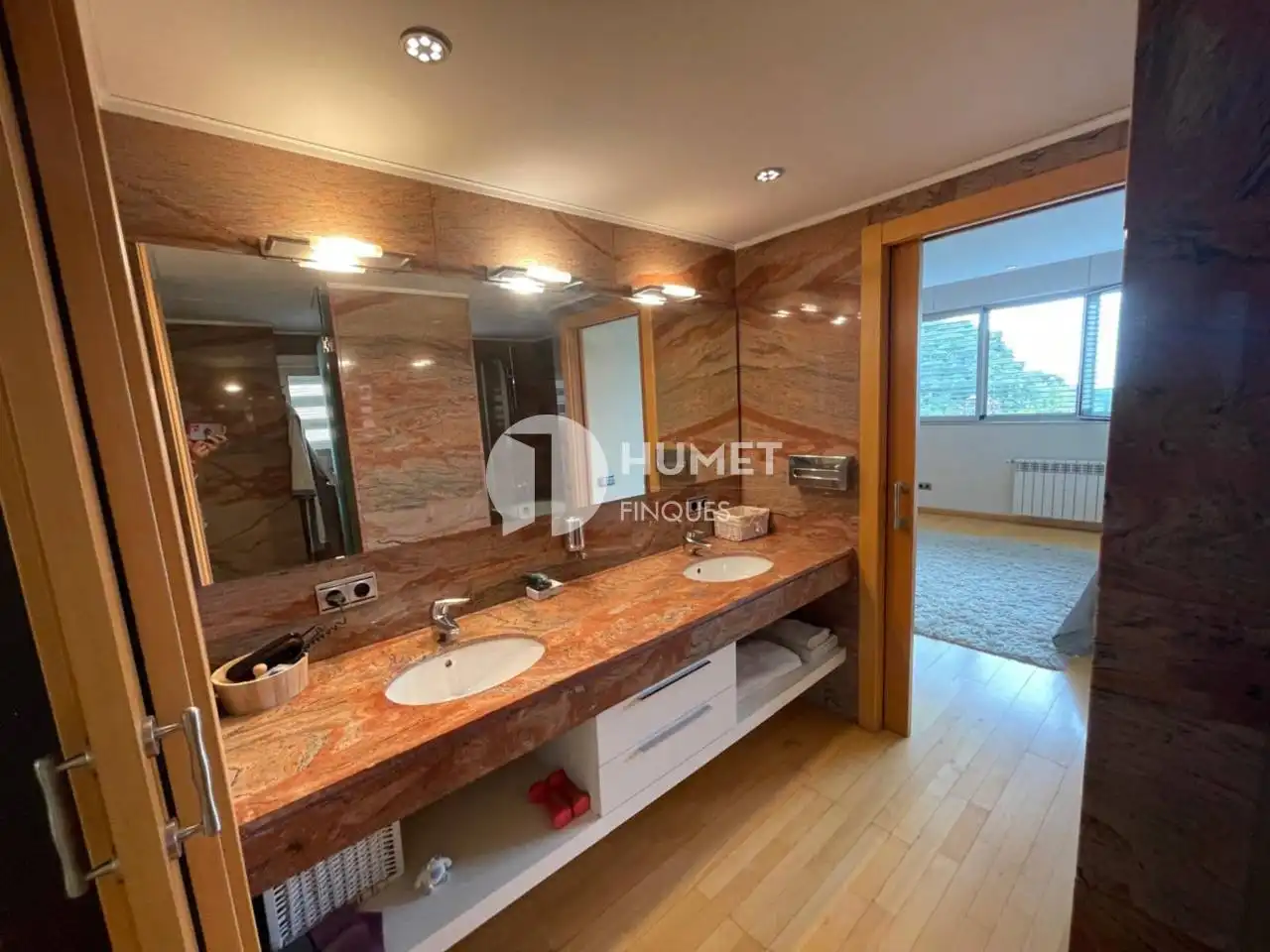 Baño de Casa o chalet en venta en Barcelona con Aire acondicionado, Calefacción y Jardín privado