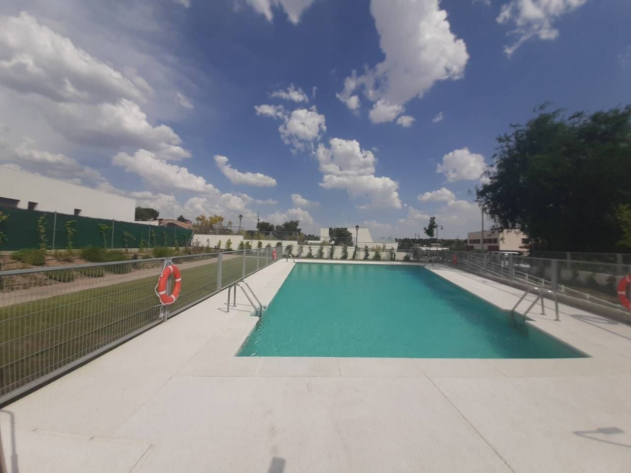 Piscina de Casa o xalet en venda en Villaviciosa de Odón amb Jardí privat, Terrassa i Piscina