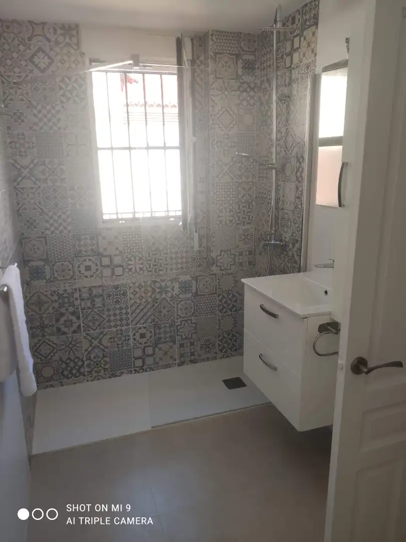 Baño de Casa o chalet para compartir en Granada con Trastero y Amueblado