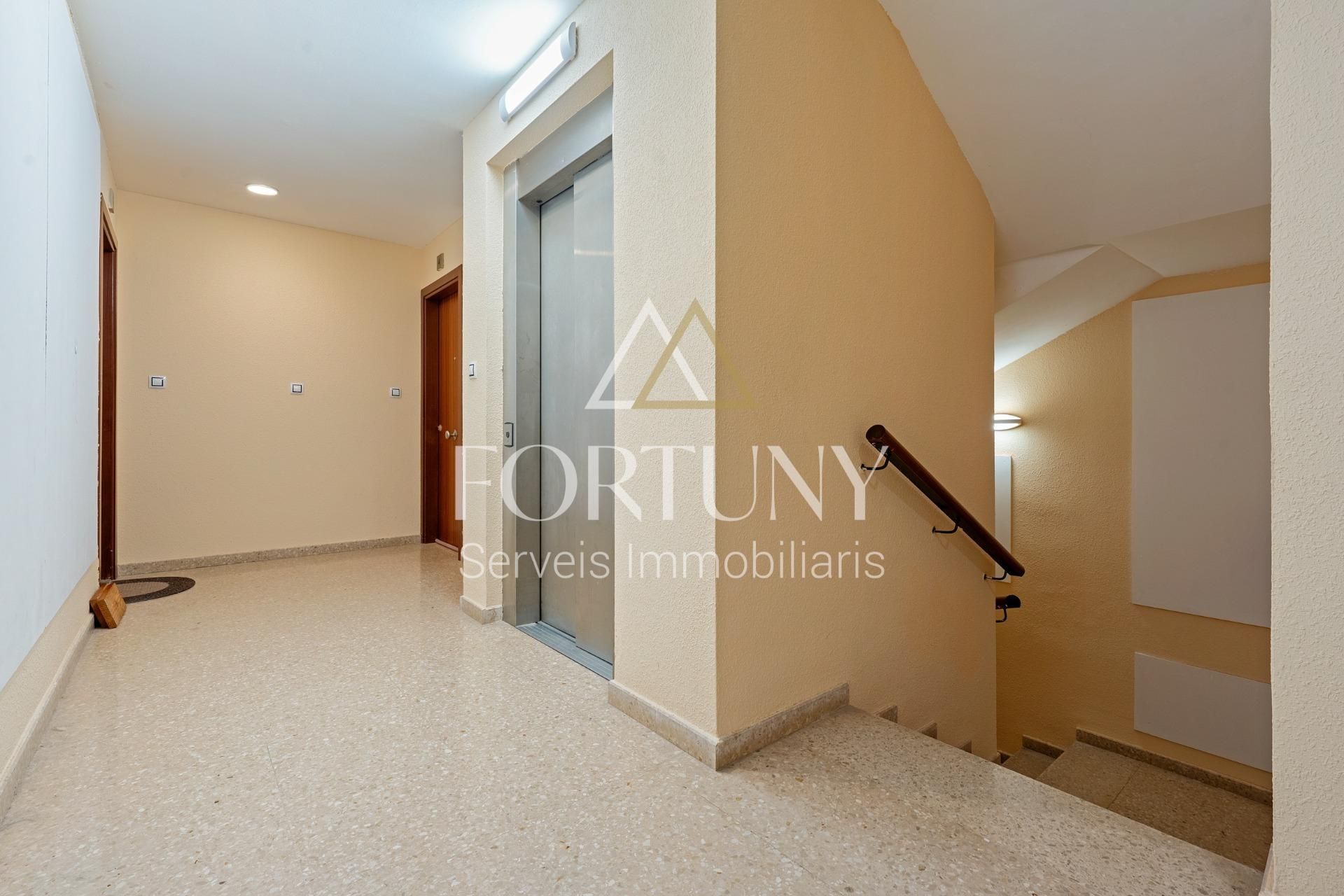 Flat for sale in Constantí  with Heating