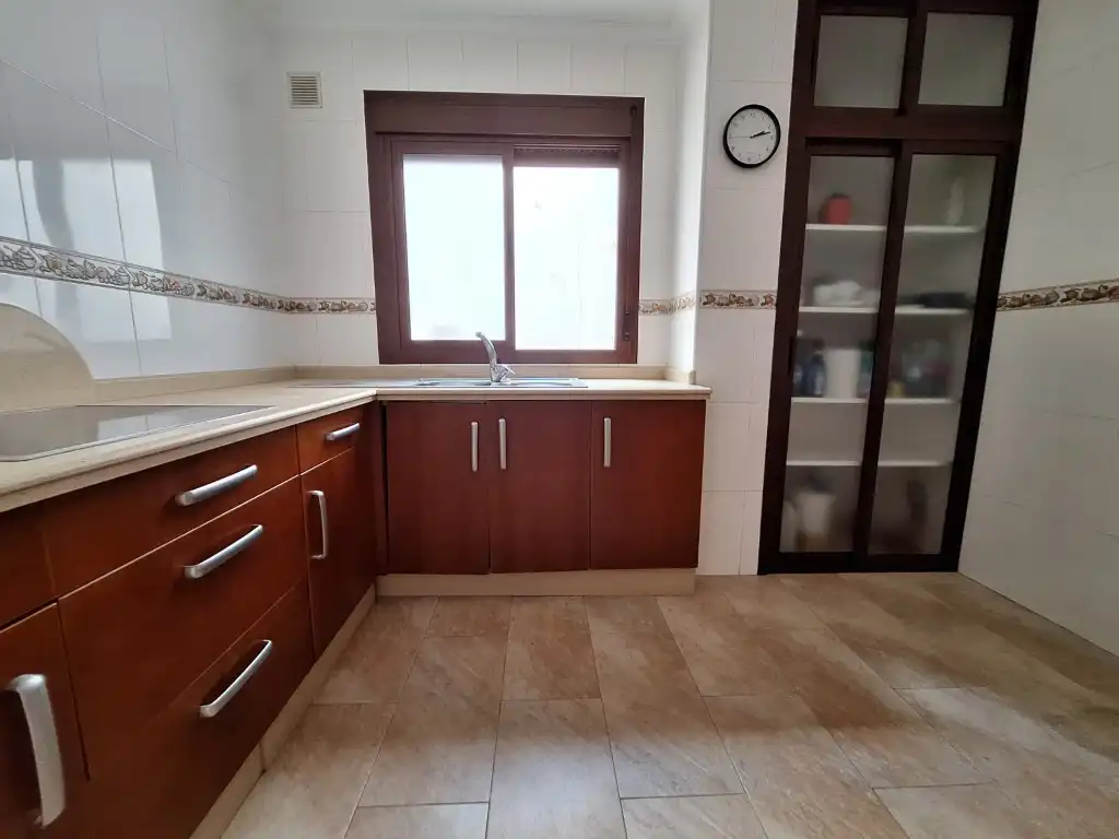 Flat for sale in Calle Canonigo, Arenal - La Pólvora