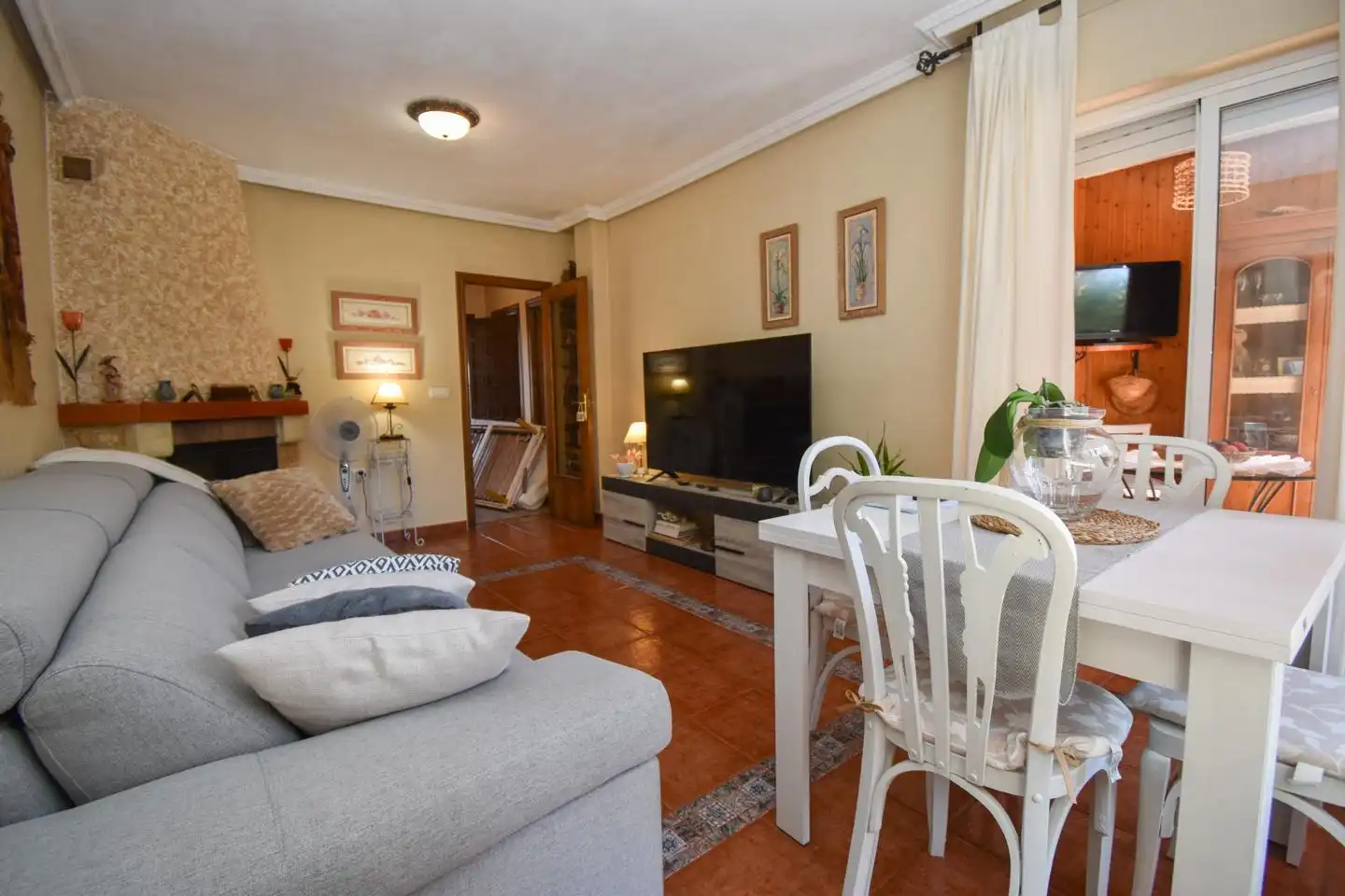 Sala de estar de Casa o chalet en venta en Santa Pola con Aire acondicionado, Jardín privado y Piscina