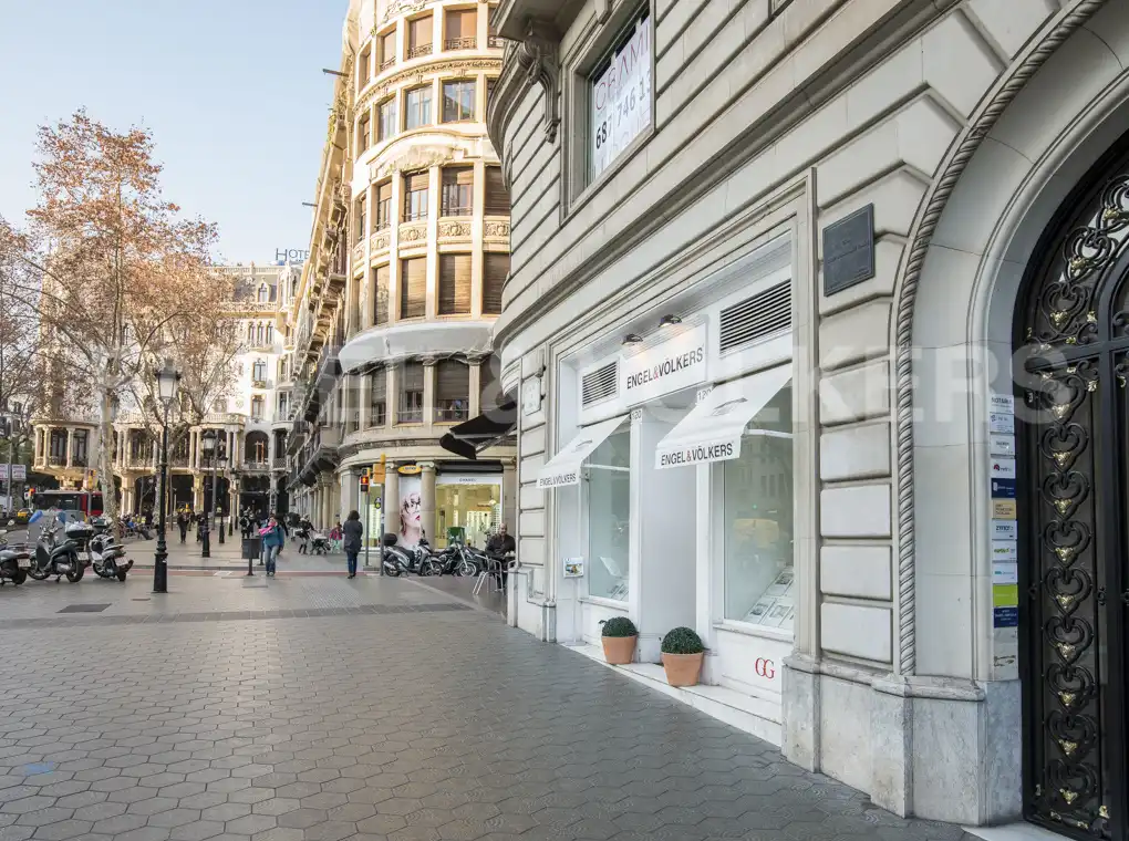 Außenansicht von Dachboden zum Verkauf in Barcelona mit Klimaanlage, Heizung und Parkett