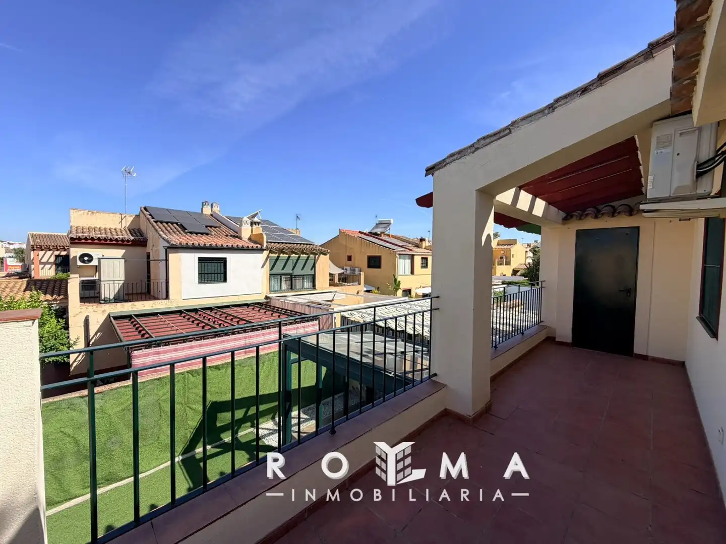 Exterior view of Detached homes for rent in Bormujos  with Air Conditioner, Heating and Private garden