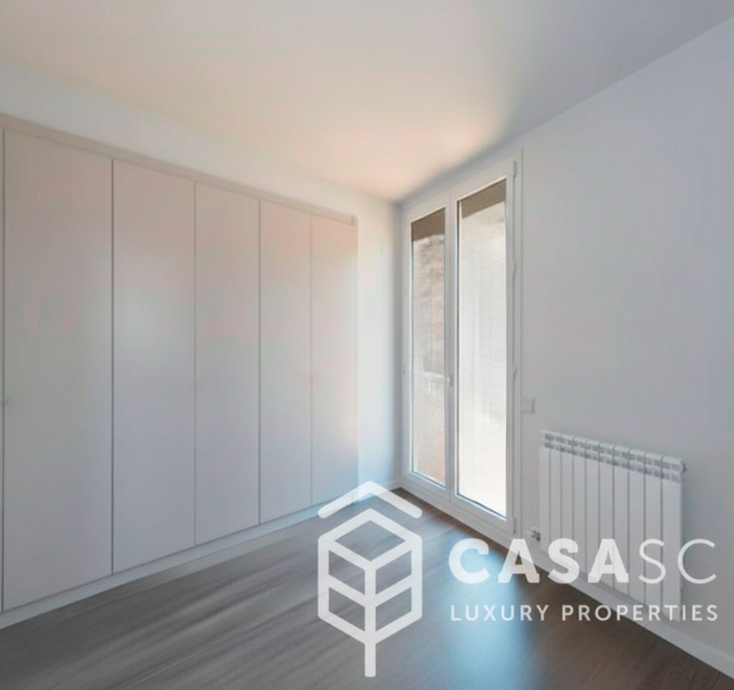 Bedroom of Flat for sale in Sant Cugat del Vallès  with Heating, Parquet flooring and Balcony