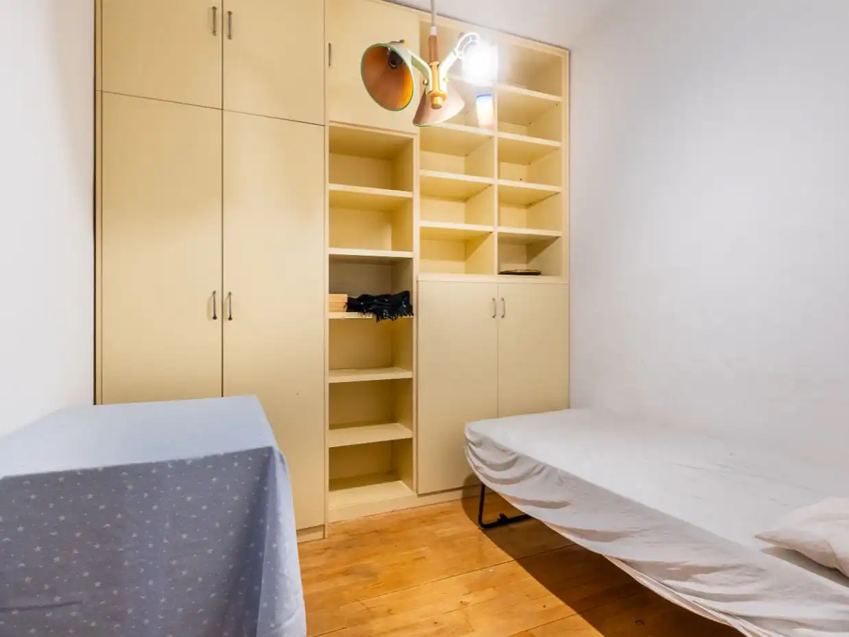 Habitación de Piso en venta en  Madrid Capital con Terraza y Balcón