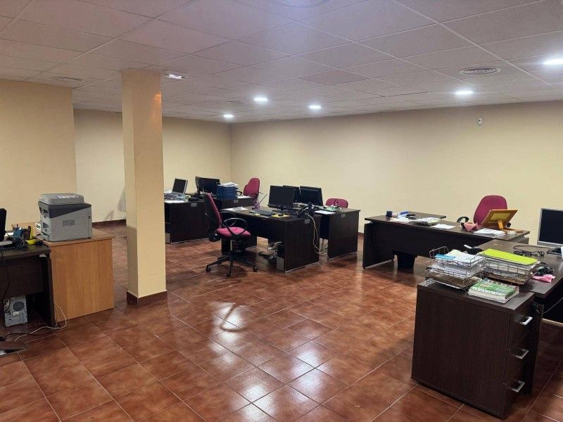 Nau industrial en venda en Plasencia amb Calefacció