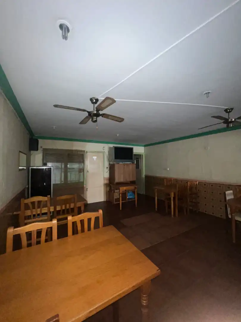 Local comercial en venda a Carrer Victòria, imagen 2