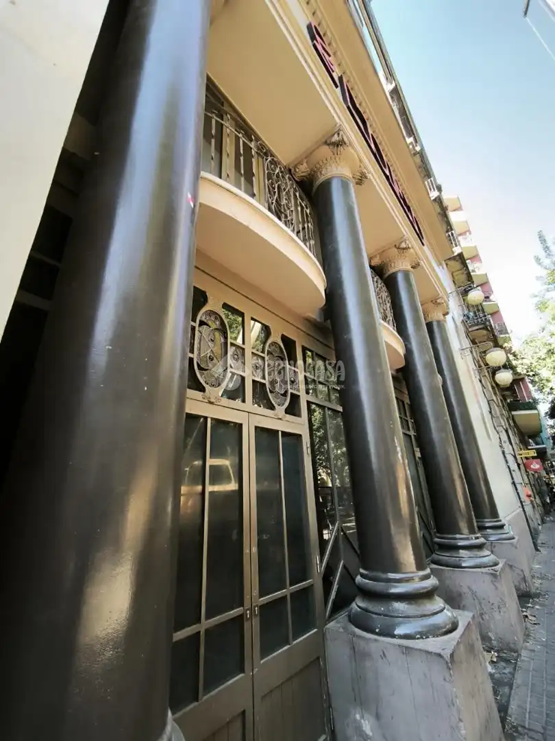 Exterior view of Flat for sale in Barcelona  with Air Conditioner