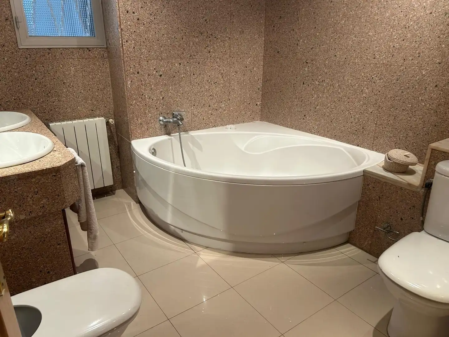 Baño de Piso en venta en La Pobla de Farnals con Calefacción, Terraza y Amueblado