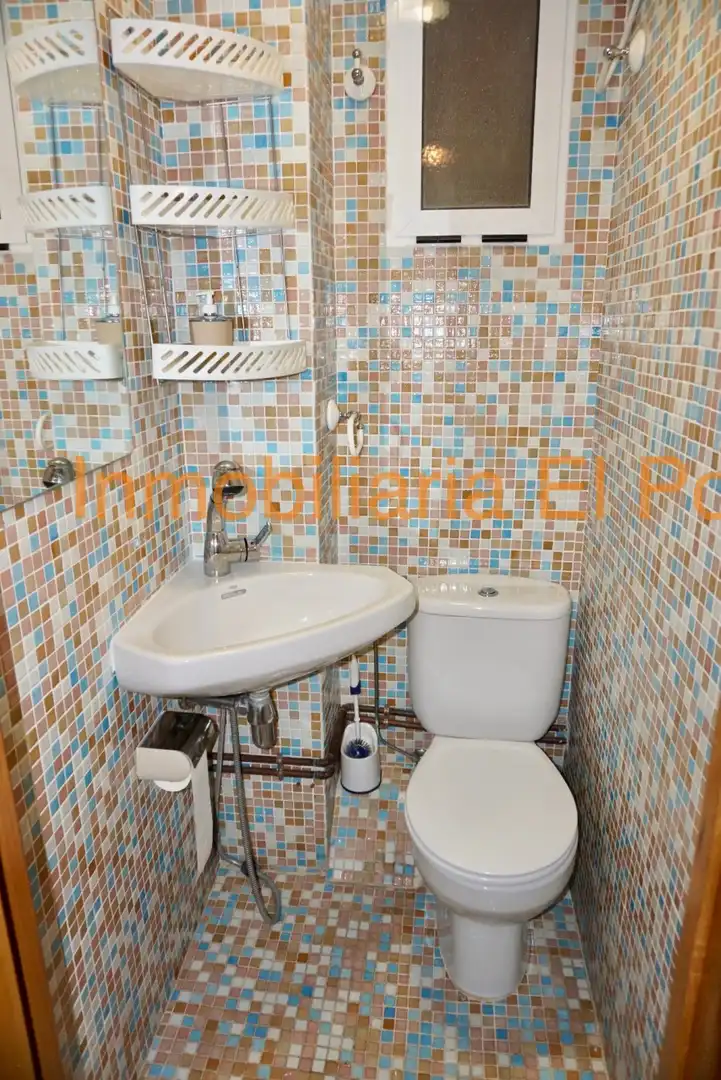 Baño de Piso en venta en Torrent con Aire acondicionado, Calefacción y Jardín privado