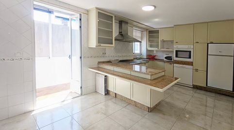 Foto 3 de Piso en venta en Calle Joaquin Costa, Zona de Plaza de Barcelos, Pontevedra Capital