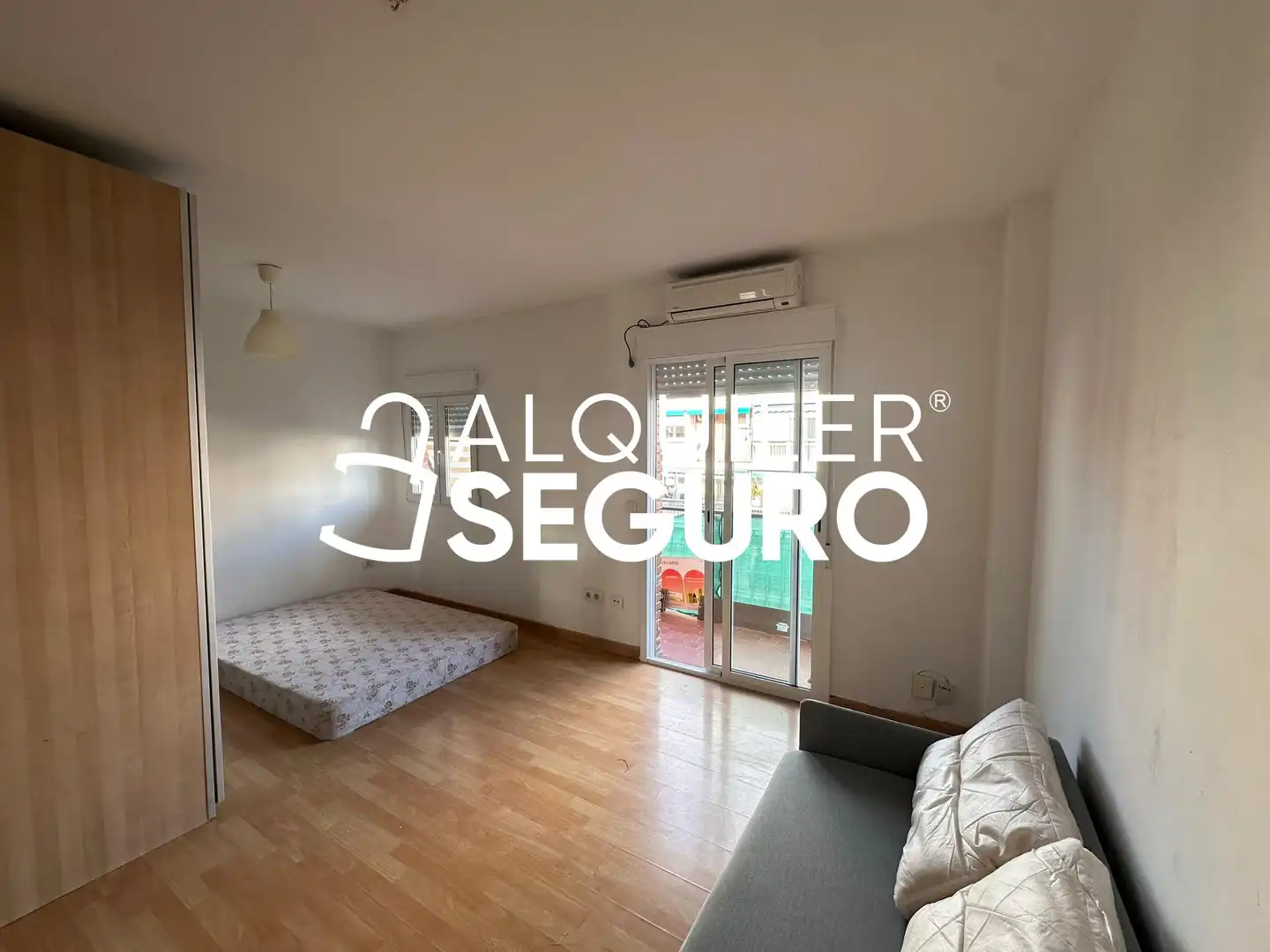Habitación de Estudio de alquiler en Ciudad Lineal