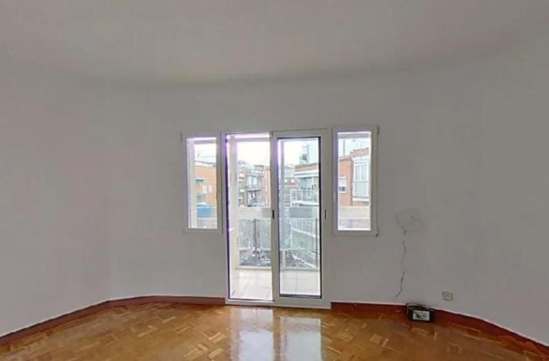 Bedroom of Flat for sale in  Madrid Capital